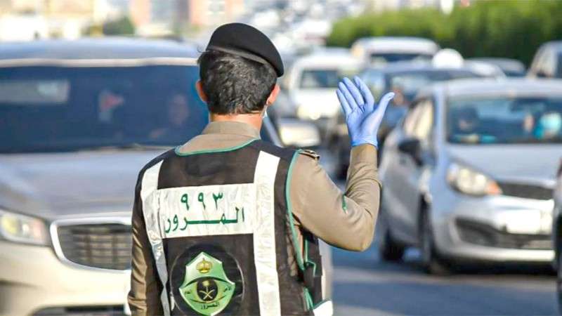 هل المخالفات المرورية تمنع من السفر