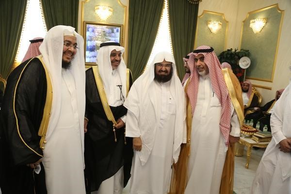 شاهد منزل الشيخ عبدالرحمن السديس بالصور شاهد منزل الشيخ عبدالرحمن السديس بالصور