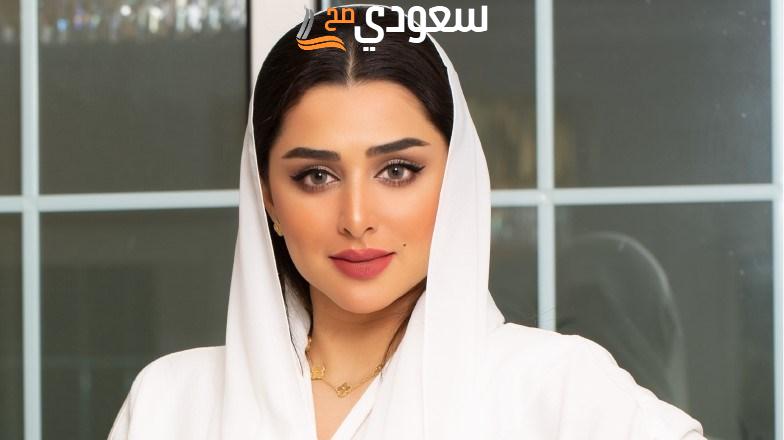 صور فاطمة الانصاري بدون فلتر
